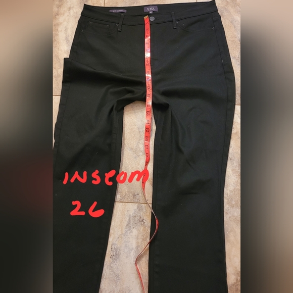 NEW NYDJ Slim Bootcut Black Rinse Stretch Jeans Womens Size14 - Picture 4 of 9